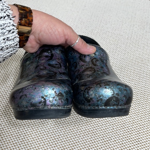Dansko Professional Clogs Bluepurple Bubblerain Drop- Sz 40/9.5/10 - Picture 9 of 10